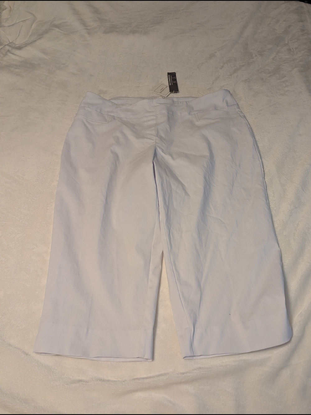 Zac & Rachel White Cropped Capri Pants